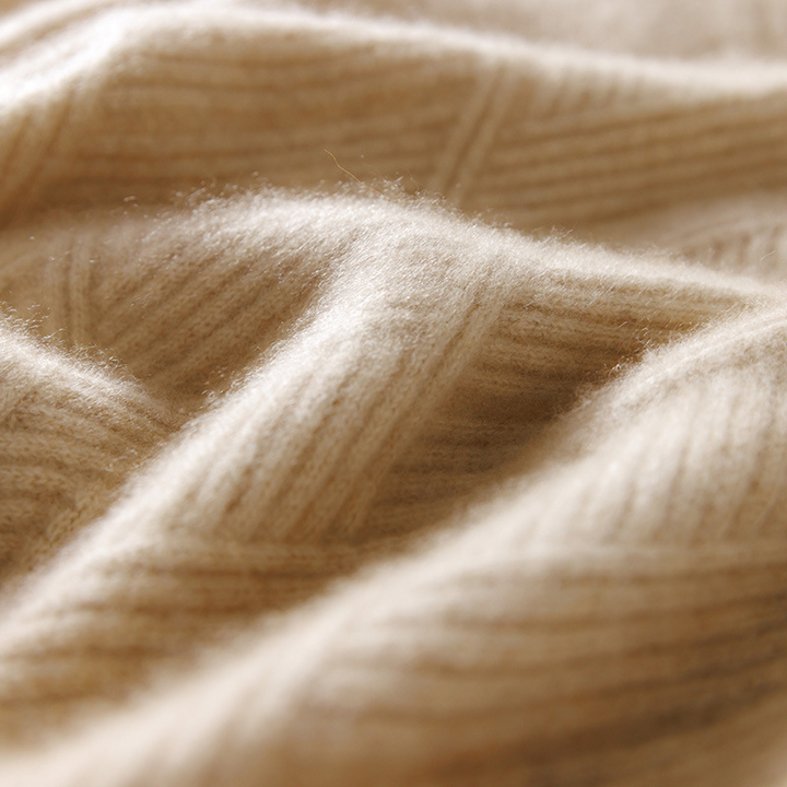 CASHMERE KNIT SWEATER