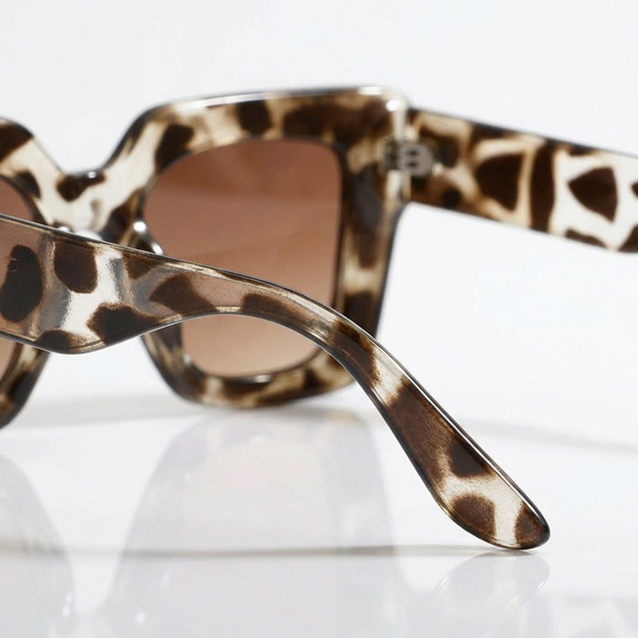 CARLOTTA SHADES