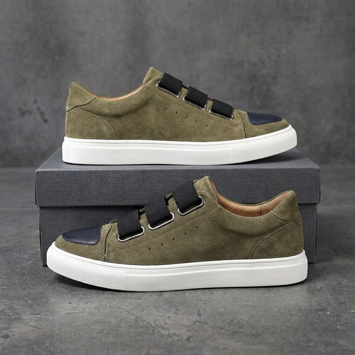 NOVAIRE SNEAKERS